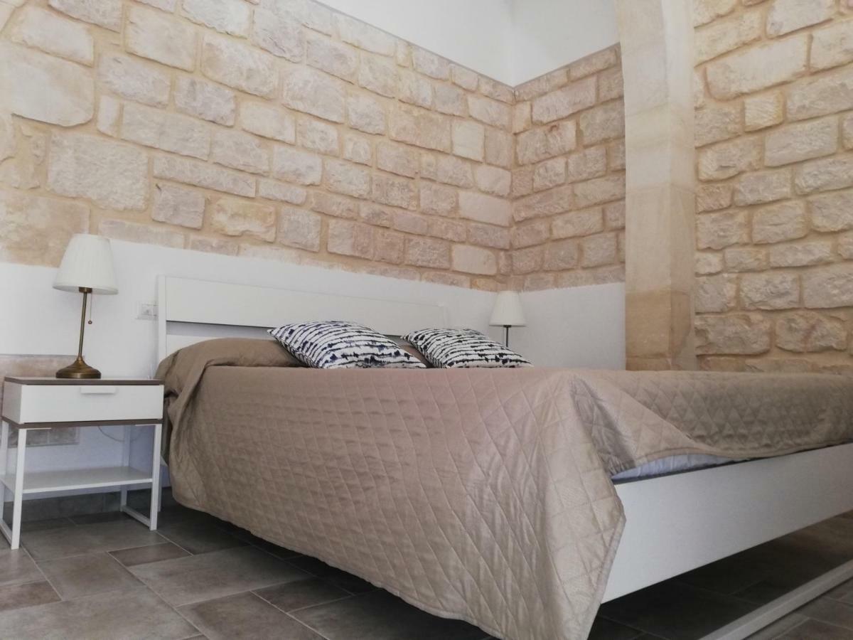 Triskelion Apartment Scicli Bagian luar foto