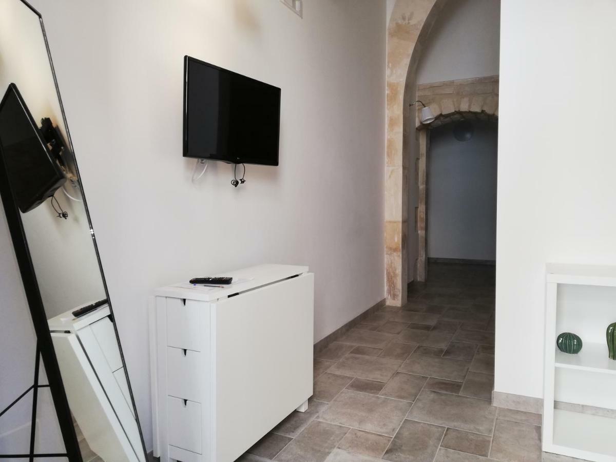 Triskelion Apartment Scicli Bagian luar foto