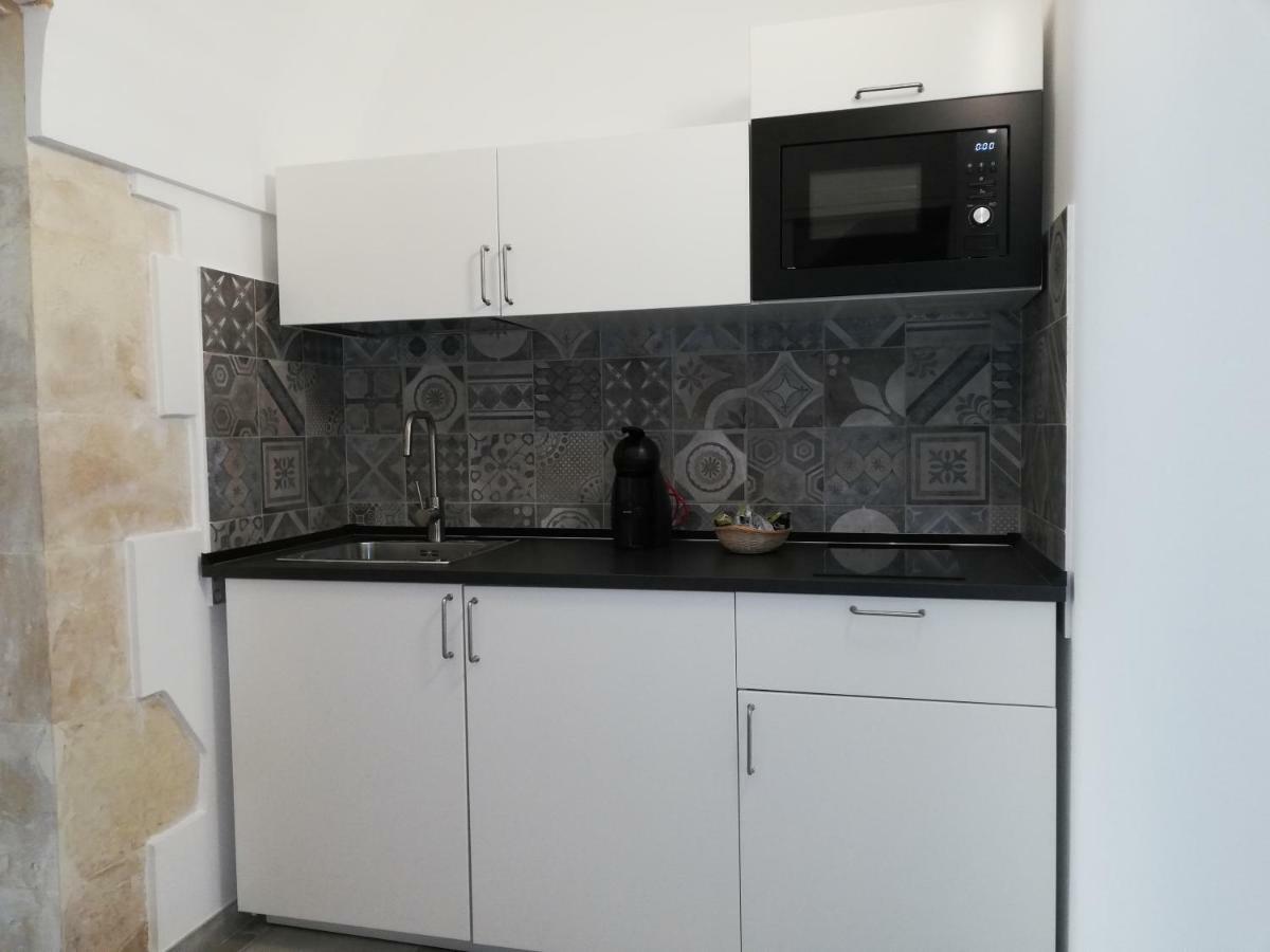Triskelion Apartment Scicli Bagian luar foto