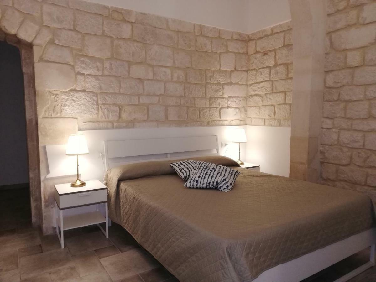 Triskelion Apartment Scicli Bagian luar foto